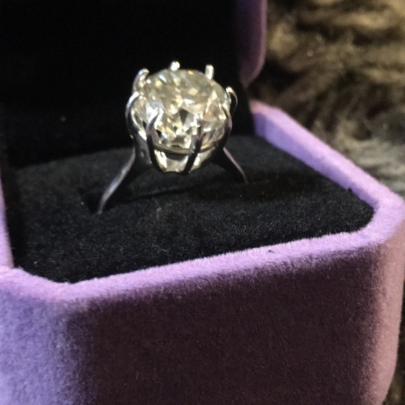 🎈SOLD🎈 7ct Moissanite SSEngagement Ring - Picture 11 of 13